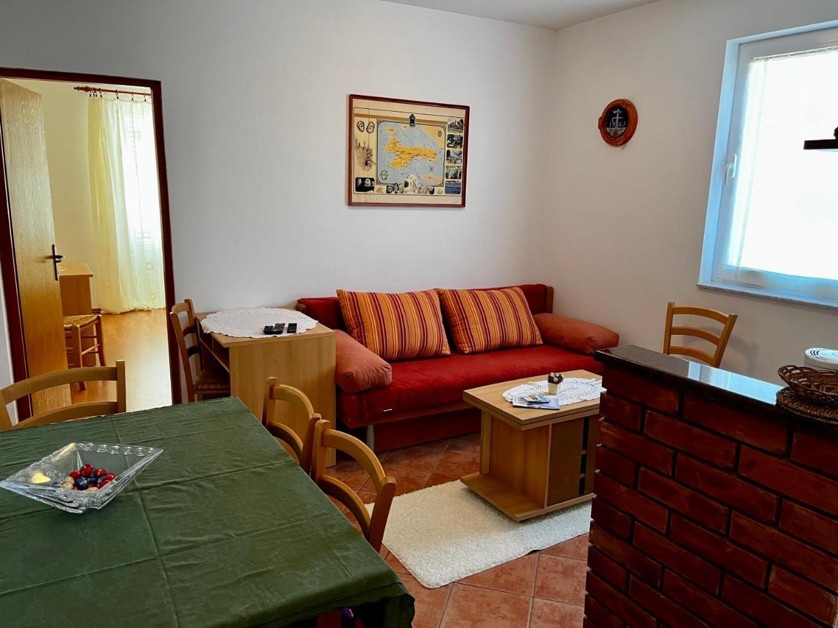 Apartments Maricic Banjol 외부 사진